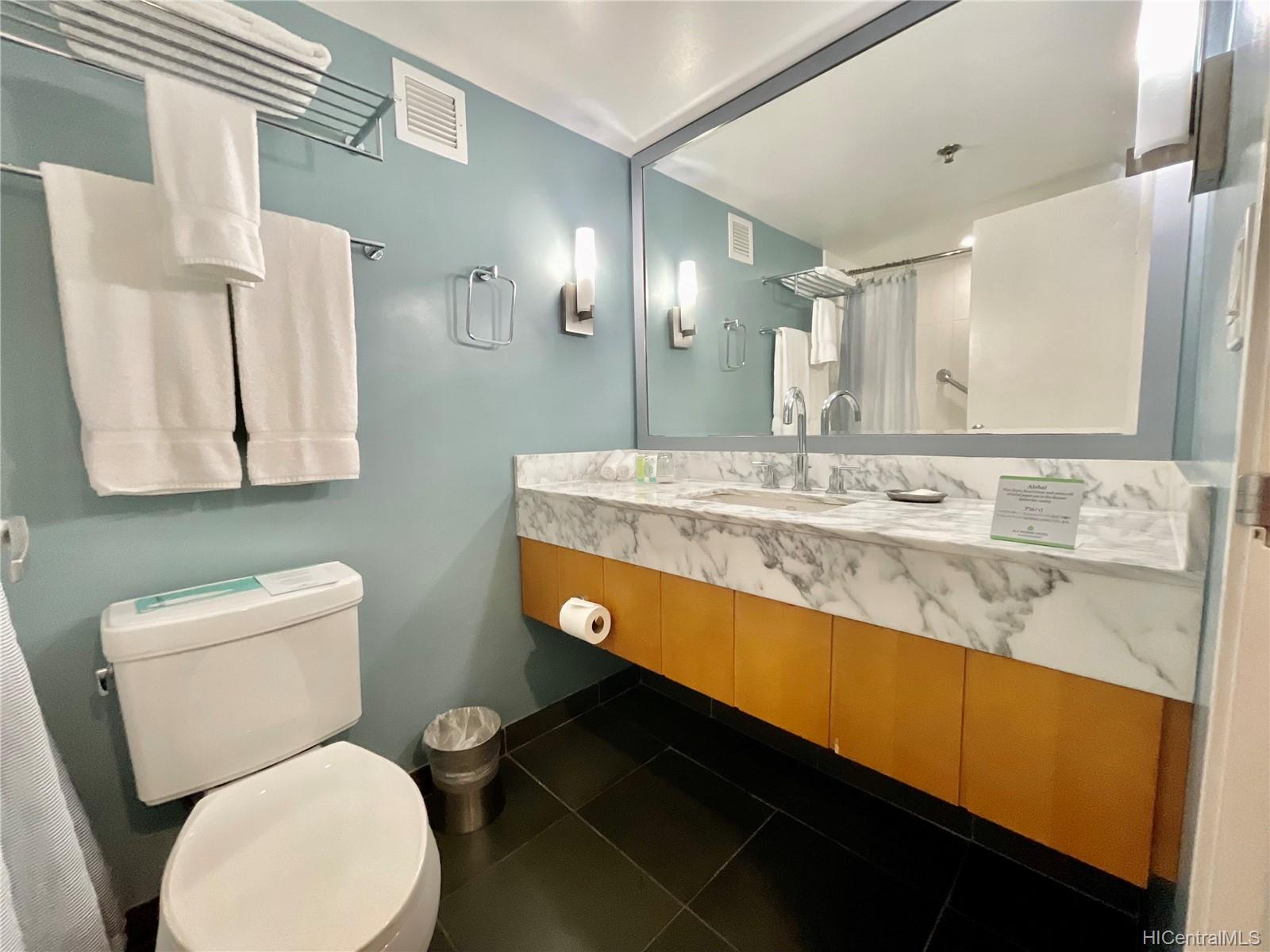410 Atkinson Drive #621, Honolulu, HI 96814