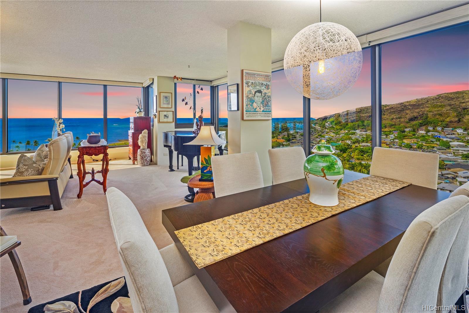 250 Kawaihae Street #12B, Honolulu, HI 96825