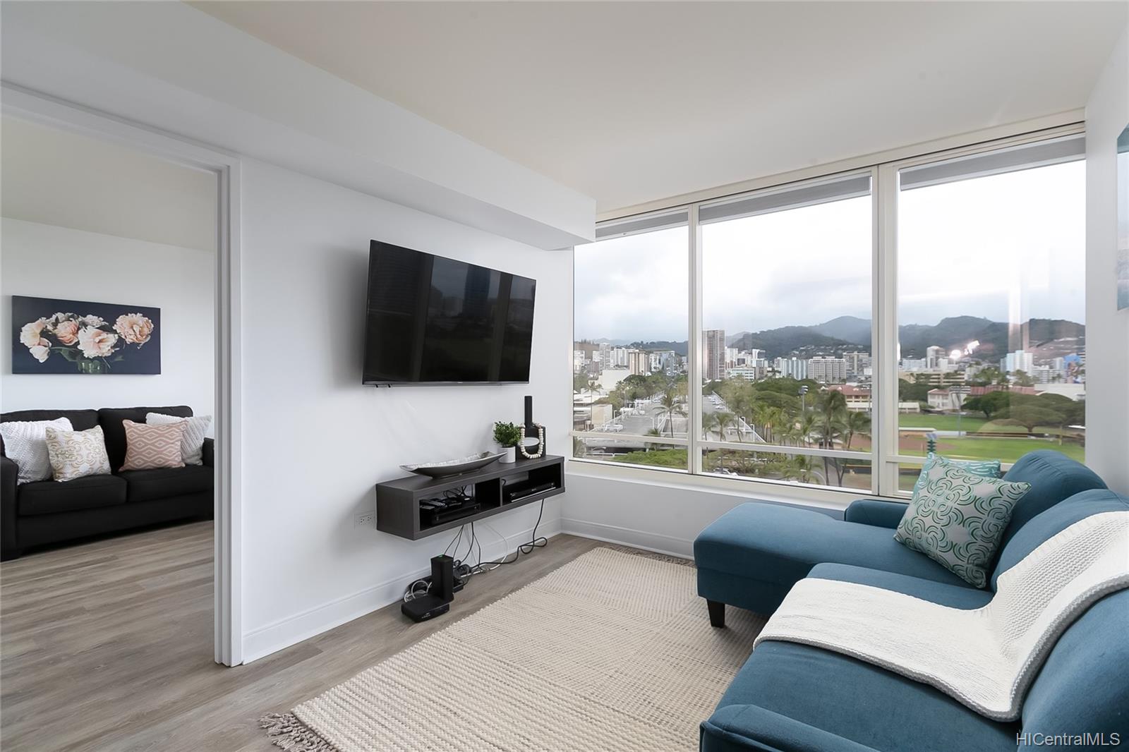 1009 Kapiolani Boulevard #812, Honolulu, HI 96814