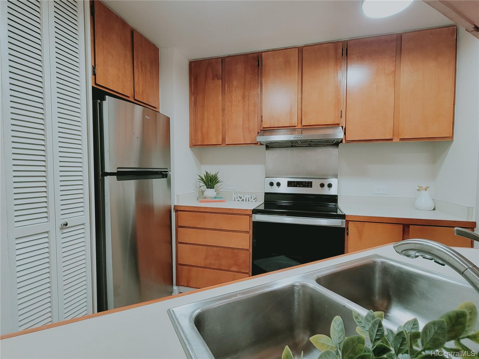 1441 Piikoi Street #402, Honolulu, HI 96822