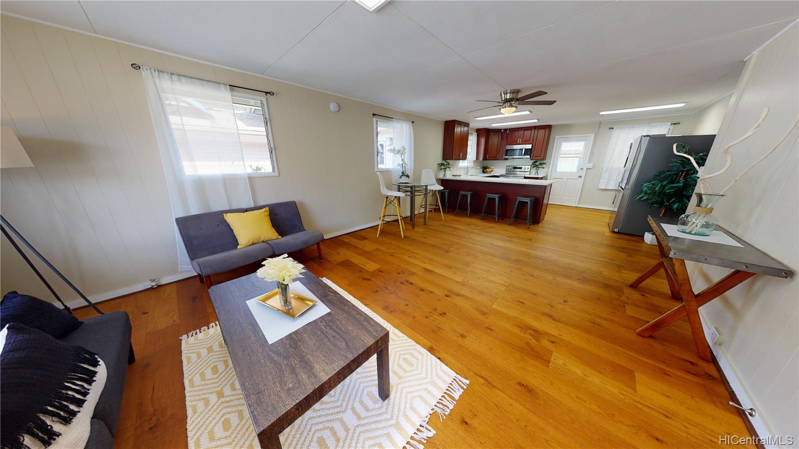 2403 Kanealii Avenue Honolulu, HI 96813