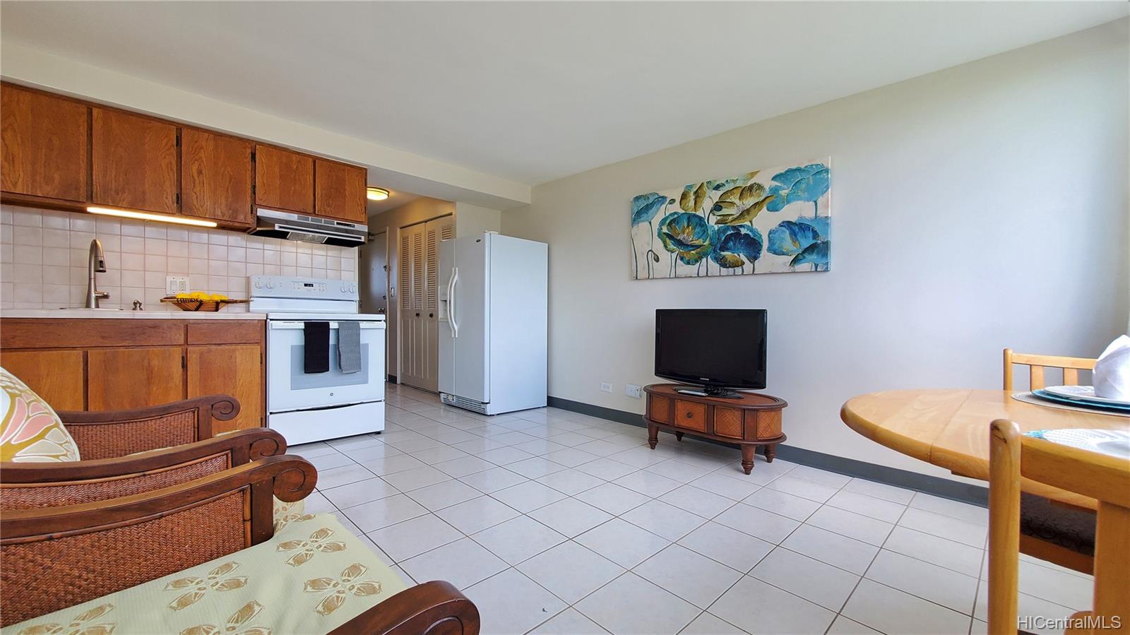 2211 Ala Wai Boulevard #2207, Honolulu, HI 96815