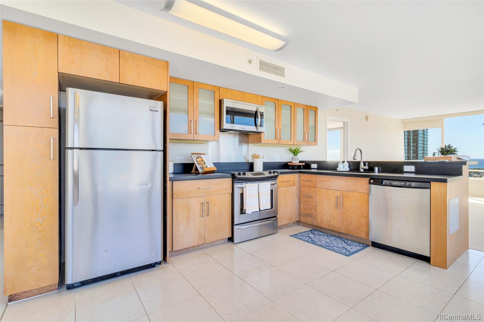 1009 Kapiolani Boulevard #1910, Honolulu, HI 96814