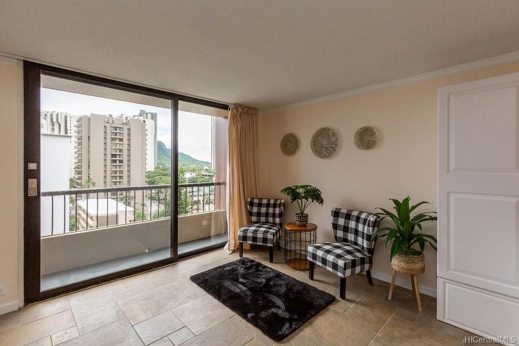 320 Liliuokalani Avenue #901, Honolulu, HI 96815