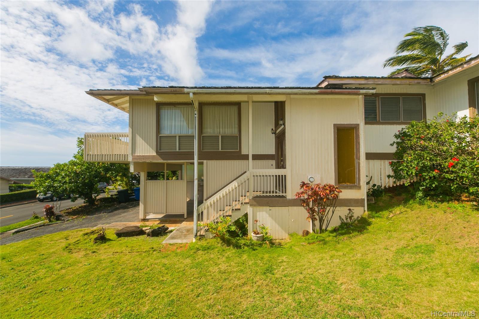 2363 Halekoa Drive Honolulu, HI 96821