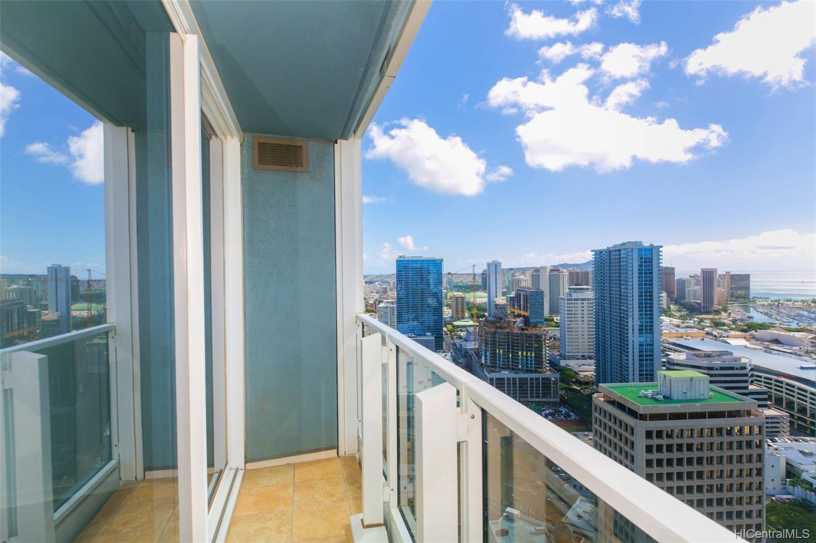 1296 Kapiolani Boulevard #4306, Honolulu, HI 96814