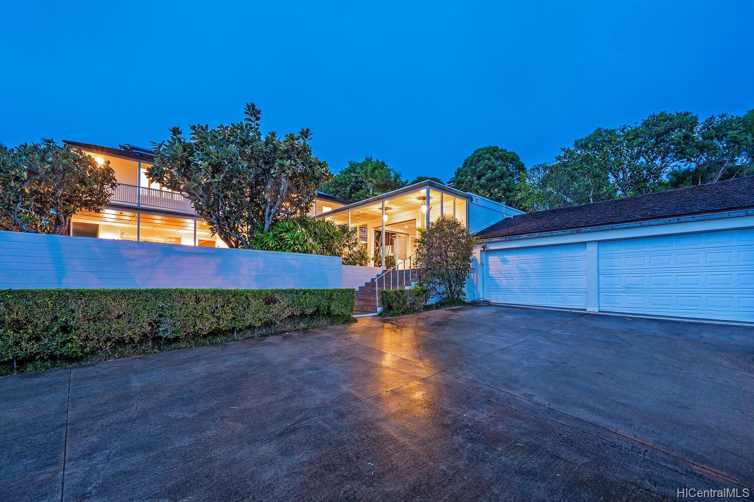 4676 Sierra Drive Honolulu, HI 96816