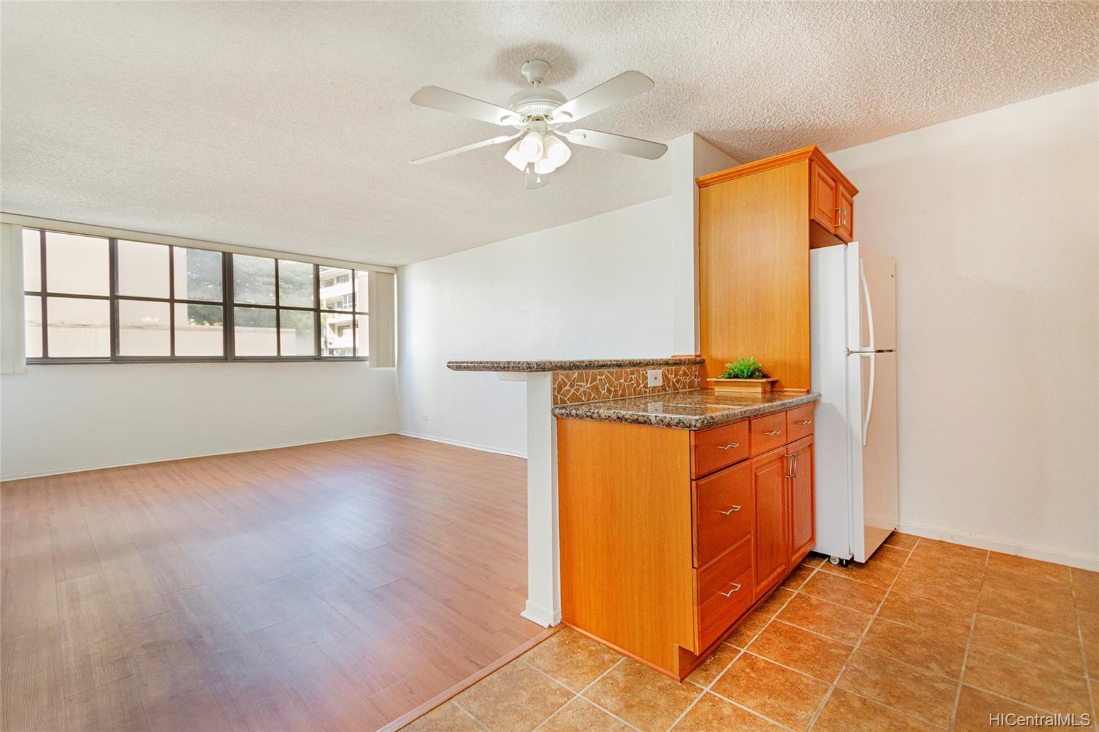 1617 Clark Street #203, Honolulu, HI 96822