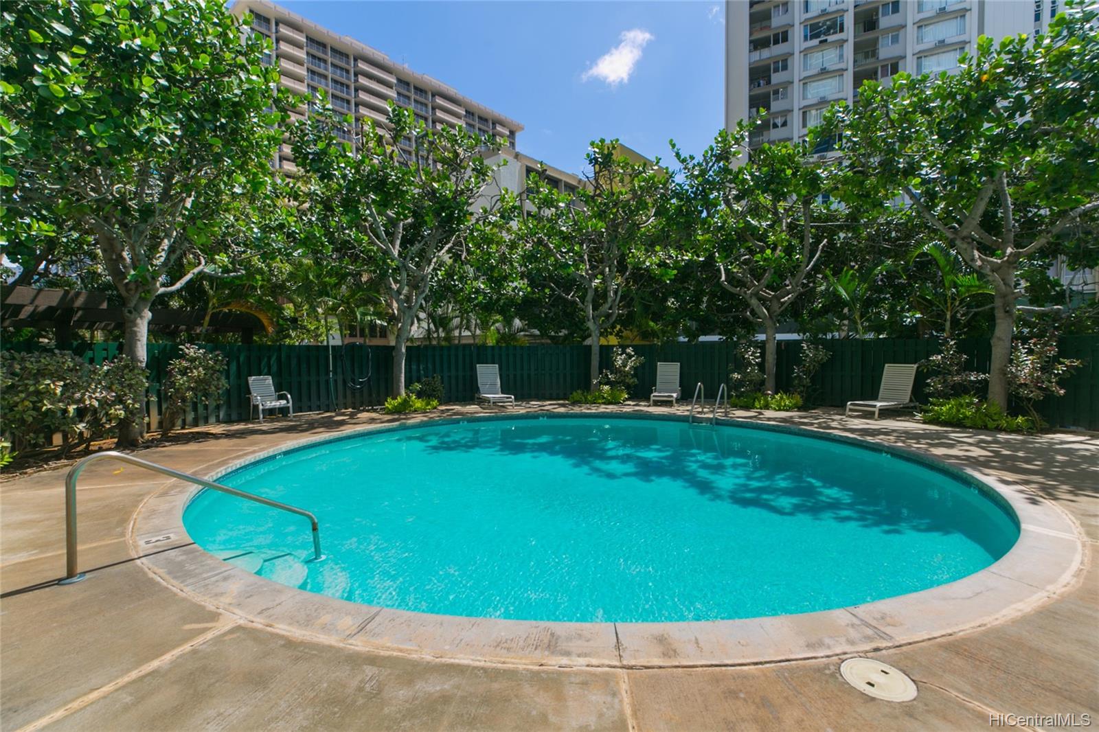 750 Amana Street #1901, Honolulu, HI 96814