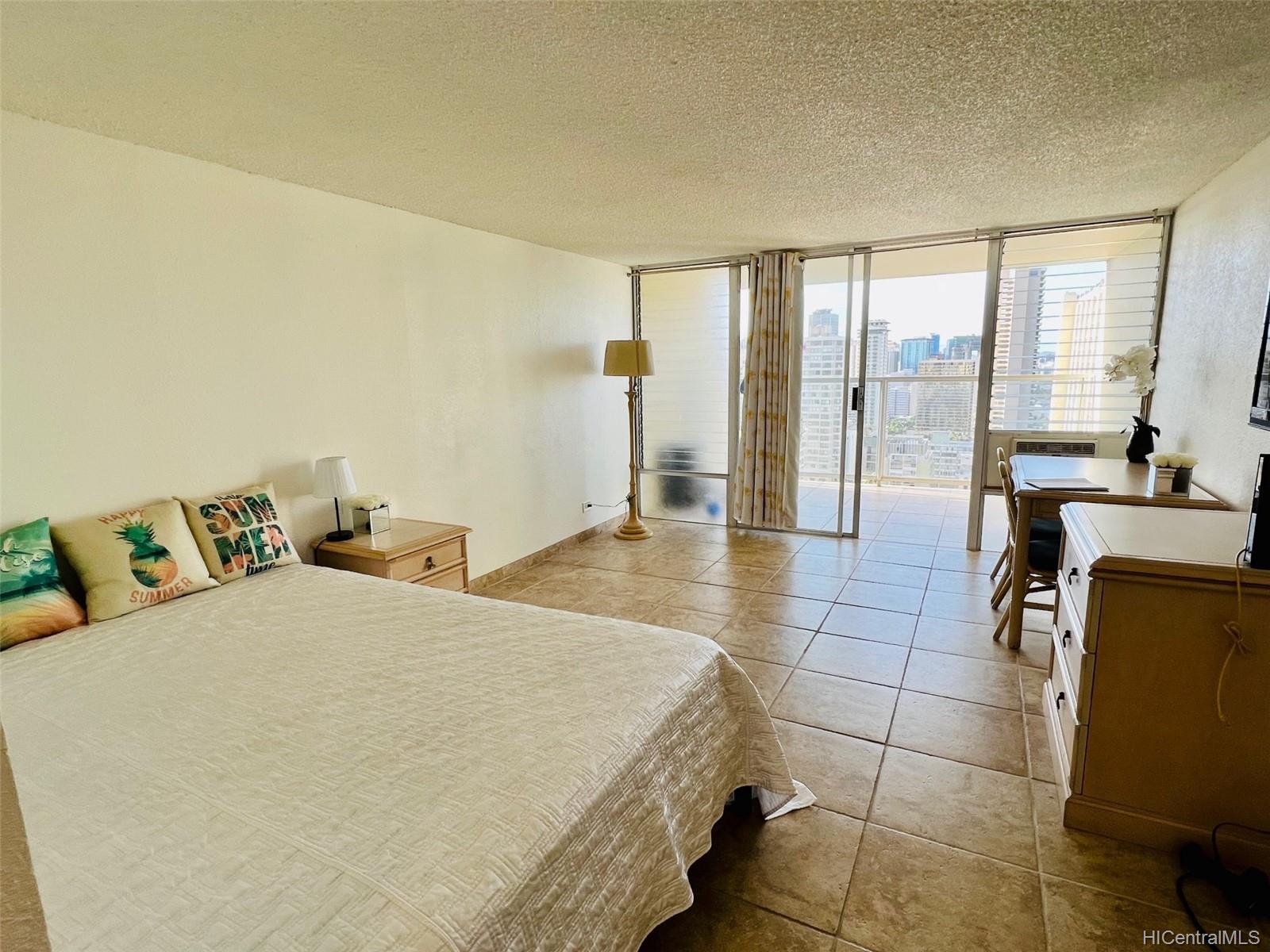 445 Seaside Avenue #2914, Honolulu, HI 96815