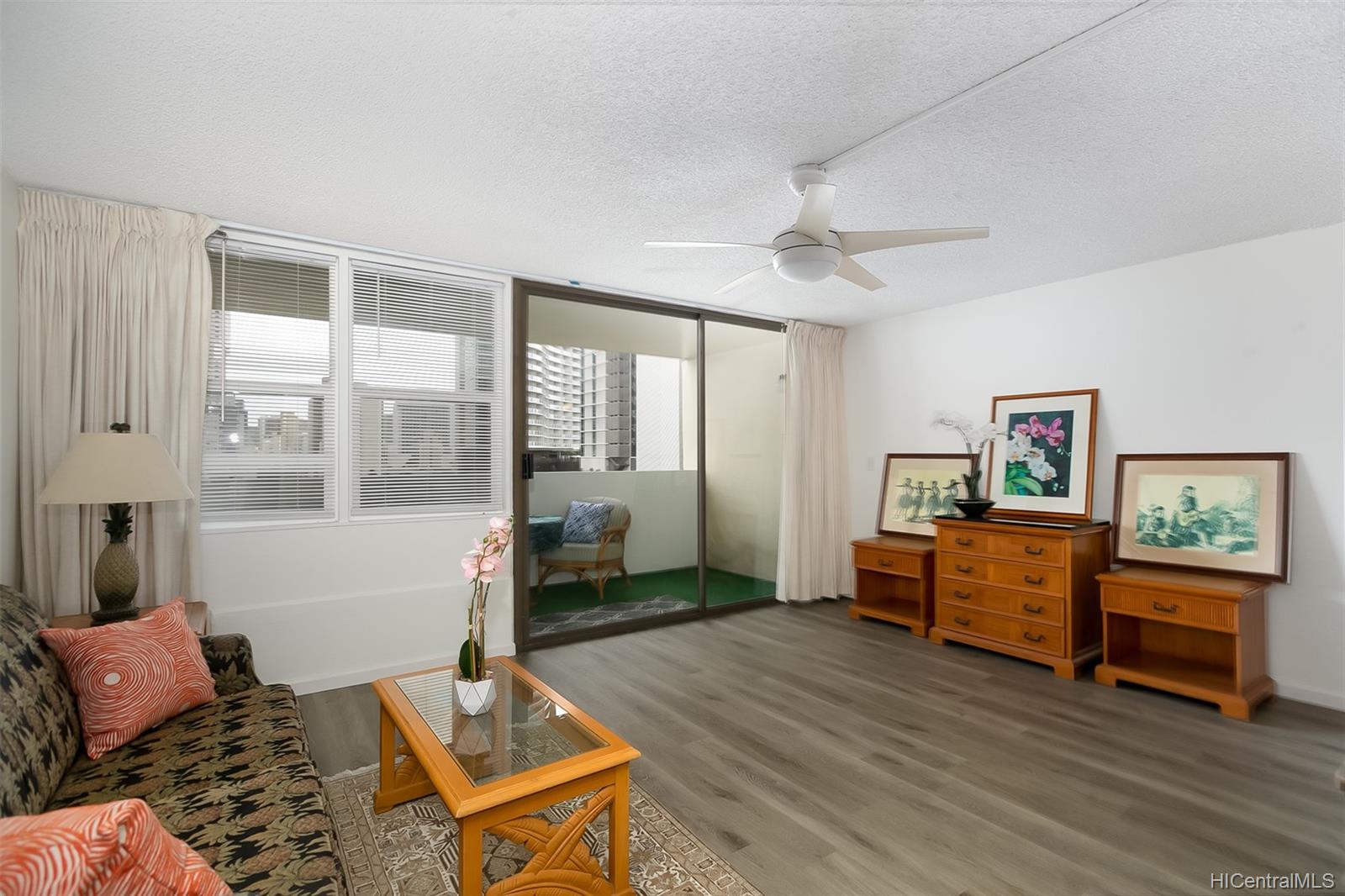 2092 Kuhio Avenue #1101, Honolulu, HI 96815