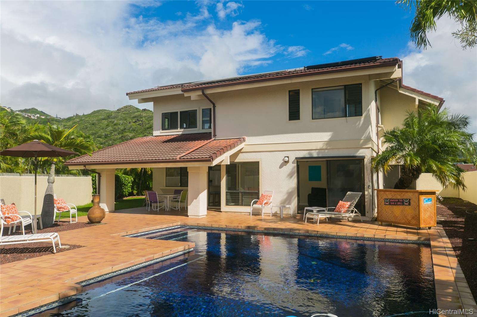 7200 KUAEHU Street Honolulu, HI 96825