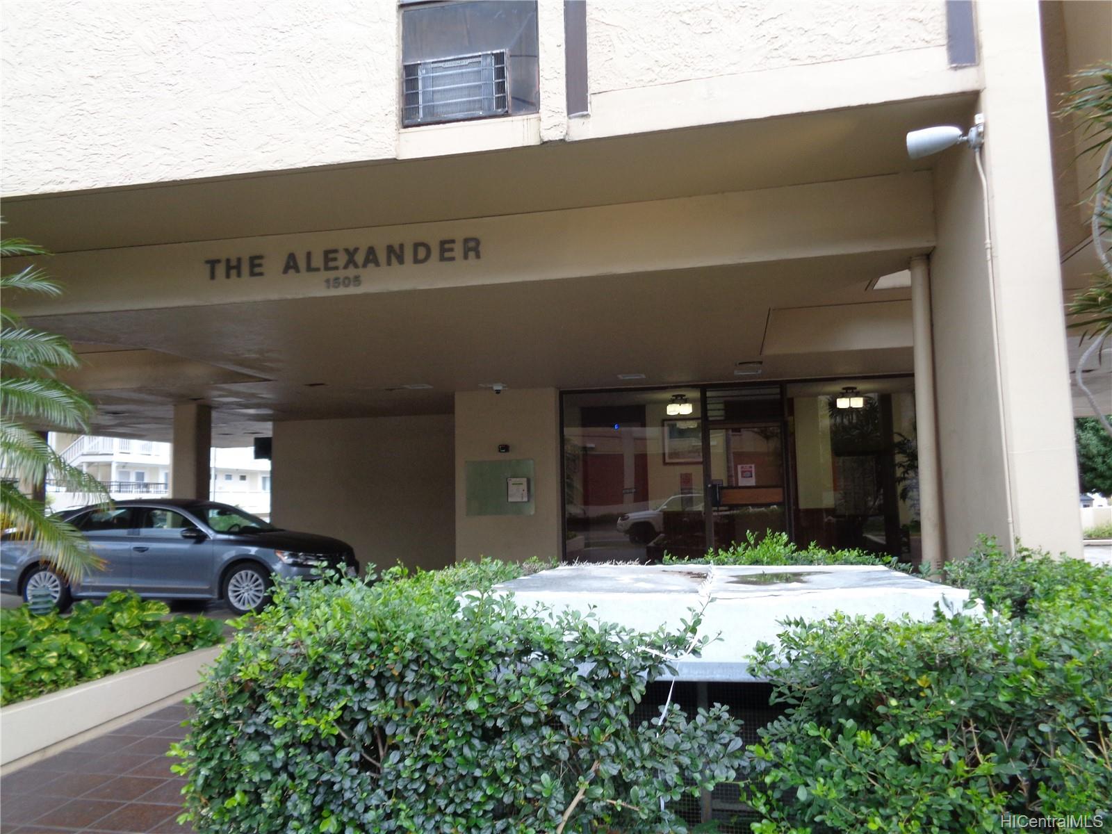 1505 Alexander Street #906, Honolulu, HI 96822