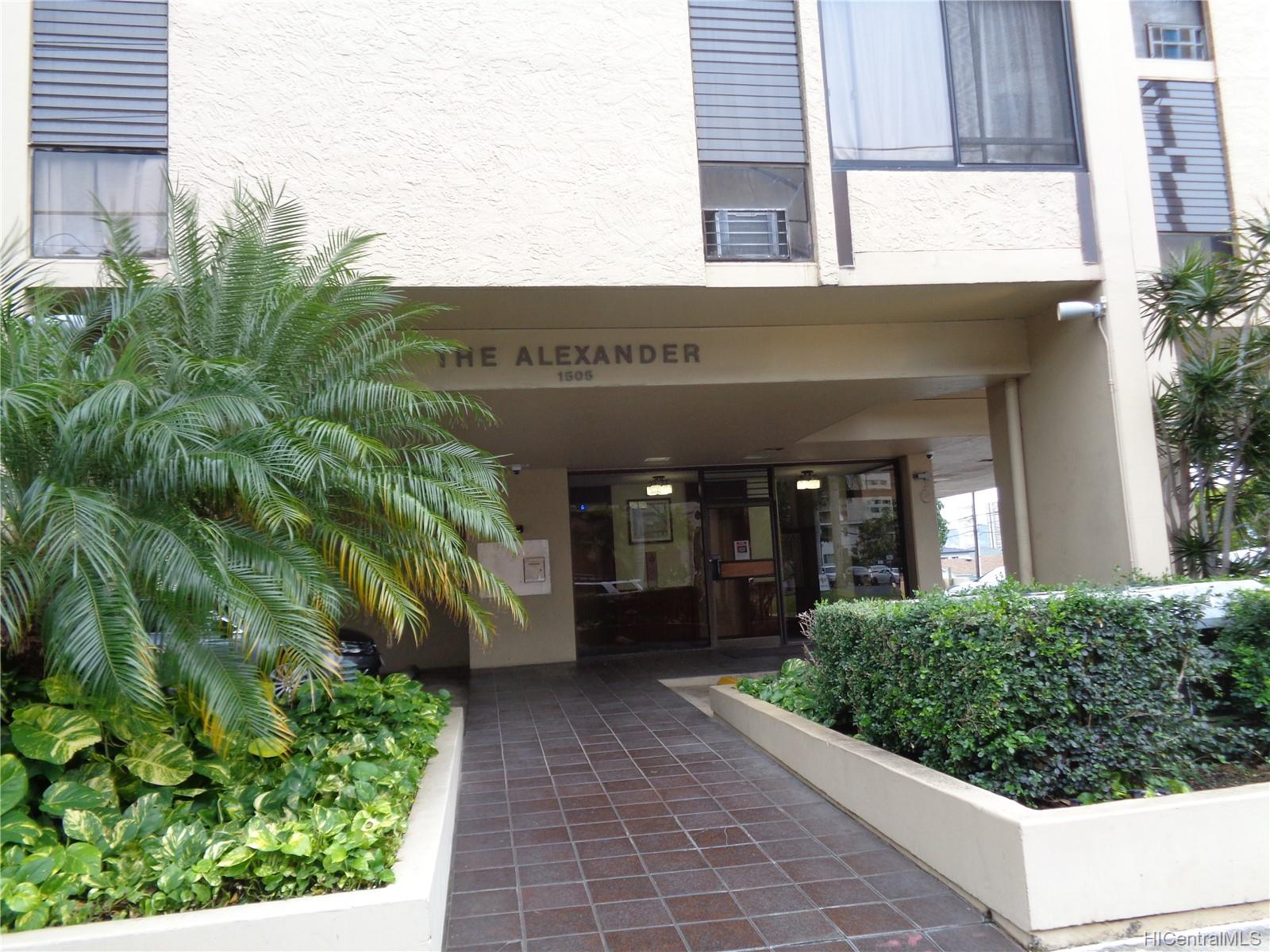 1505 Alexander Street #906, Honolulu, HI 96822