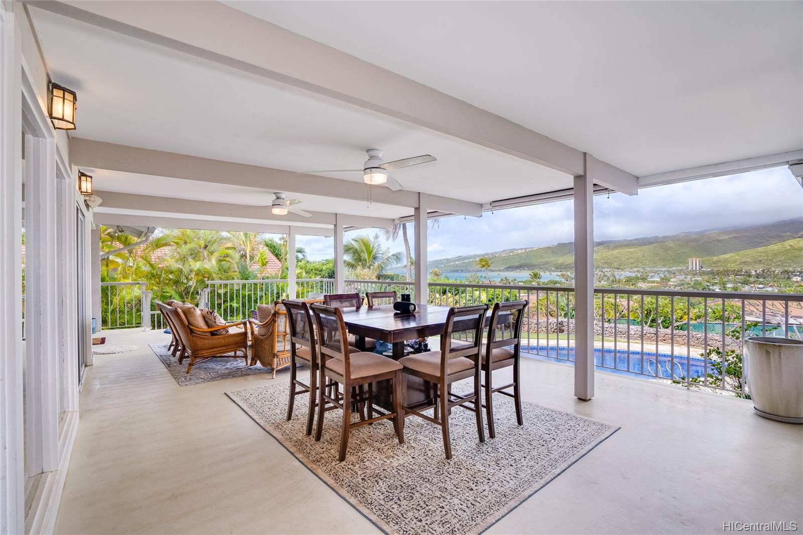 112 Polihale Place Honolulu, HI 96825