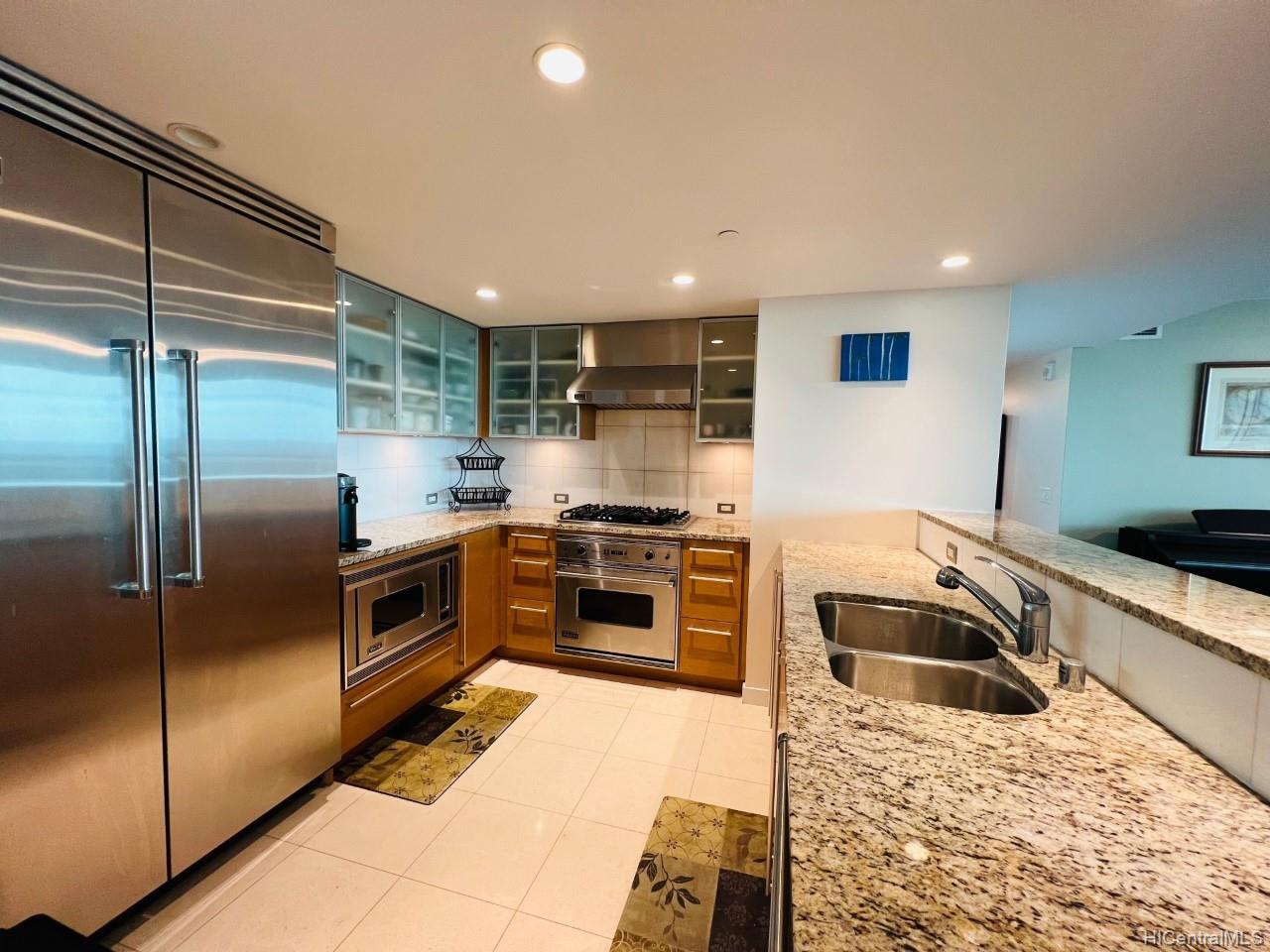 1177 Queen Street #1208, Honolulu, HI 96814