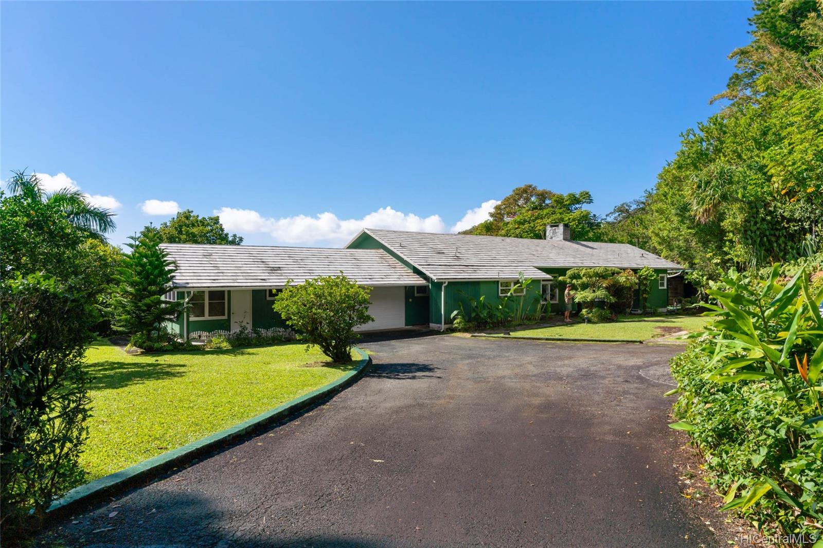 3809 Tantalus Drive Honolulu, HI 96822