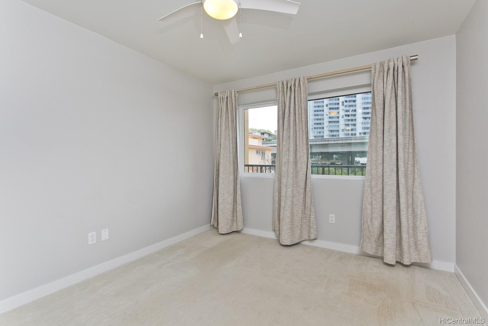 1310 Pensacola Street #204, Honolulu, HI 96814