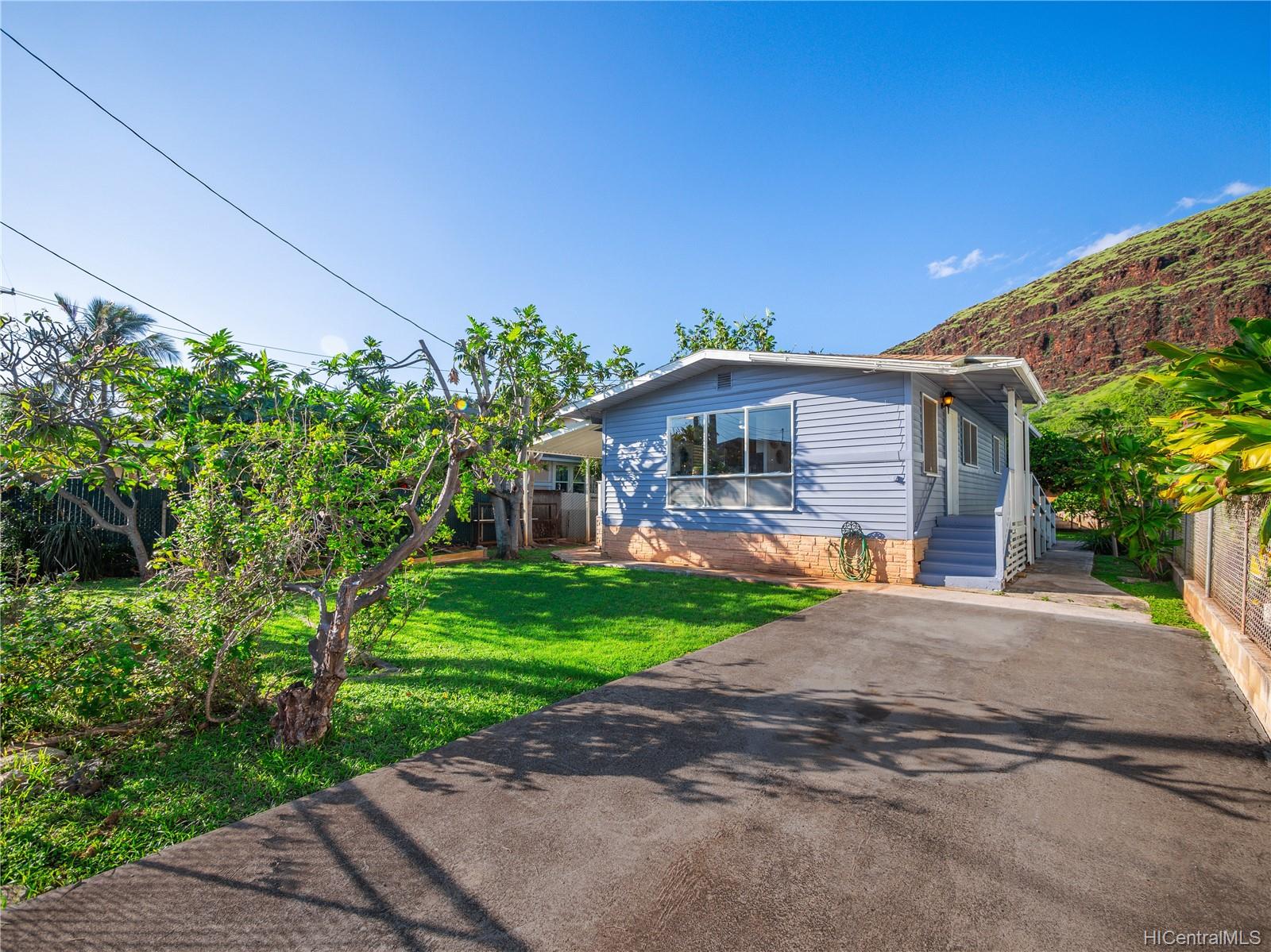 87-136 Kakalena Street Waianae, HI 96792