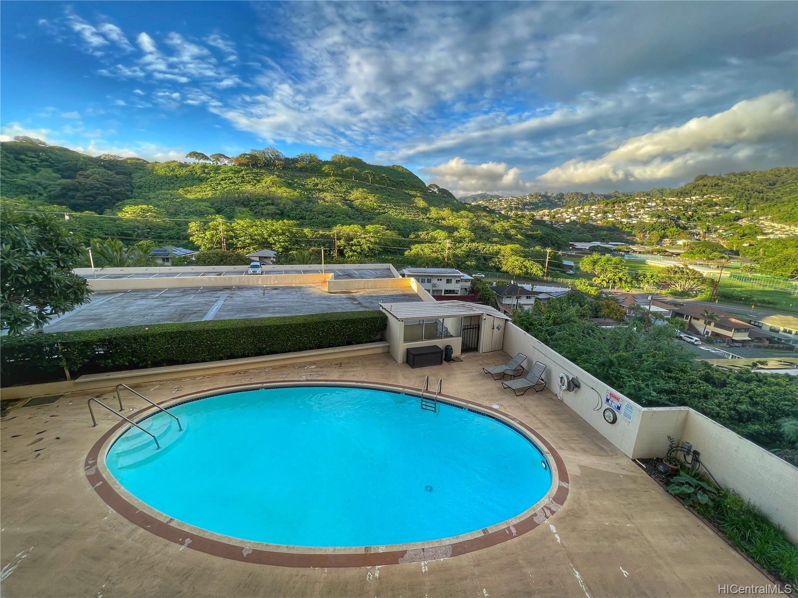 1001 Wilder Avenue #304, Honolulu, HI 96822