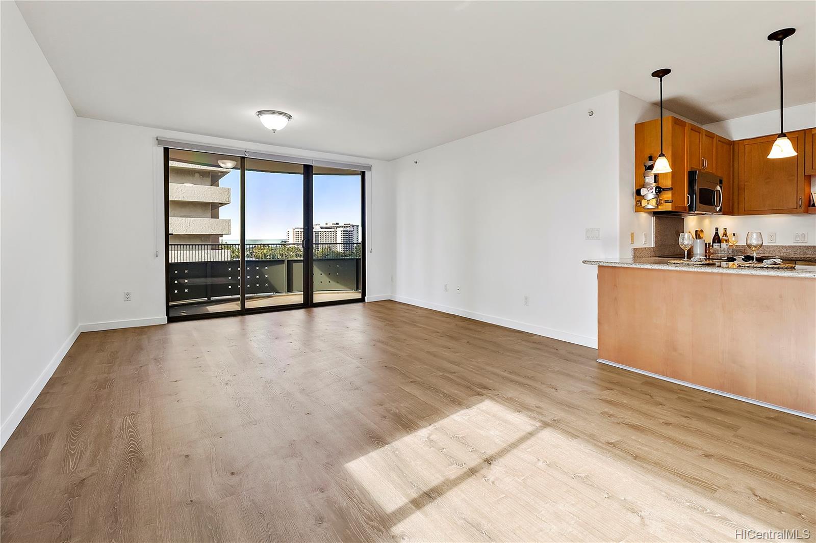 421 Olohana Street #904, Honolulu, HI 96815