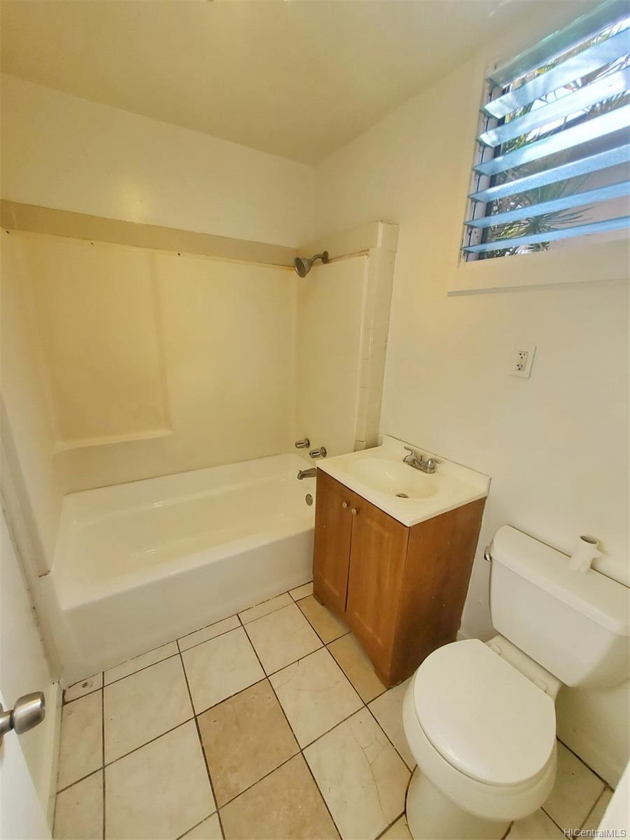 44 Kauila Street Honolulu, HI 96813