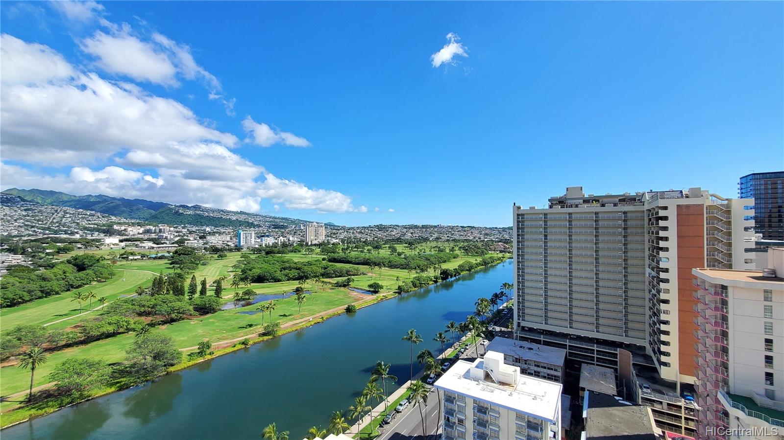 445 Seaside Avenue #2209, Honolulu, HI 96815