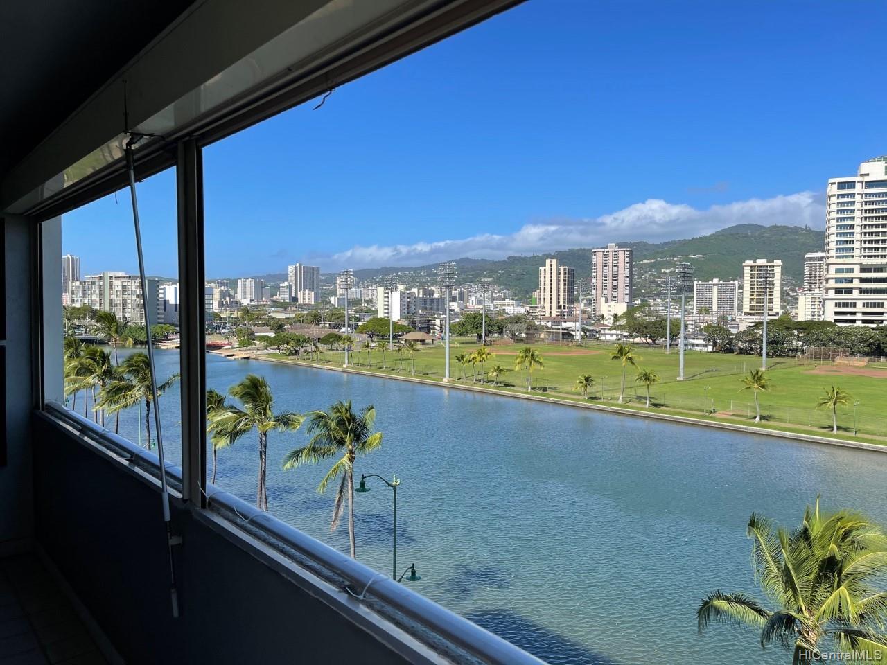 2015 Ala Wai Boulevard #7A, Honolulu, HI 96815