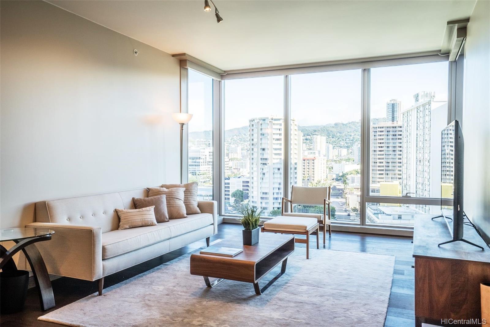 1555 Kapiolani Boulevard #1114, Honolulu, HI 96814