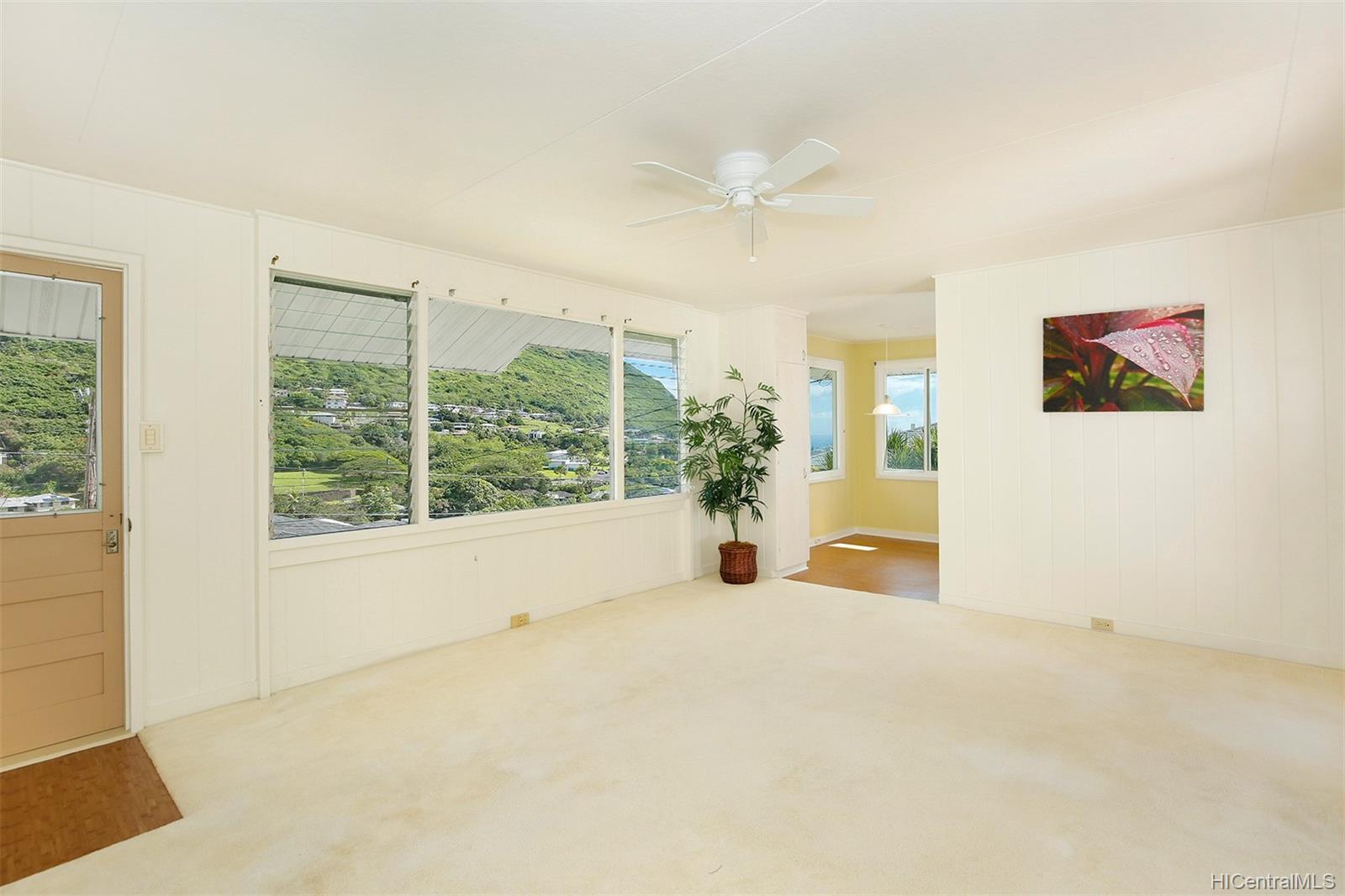 850 Ahuwale Street Honolulu, HI 96821