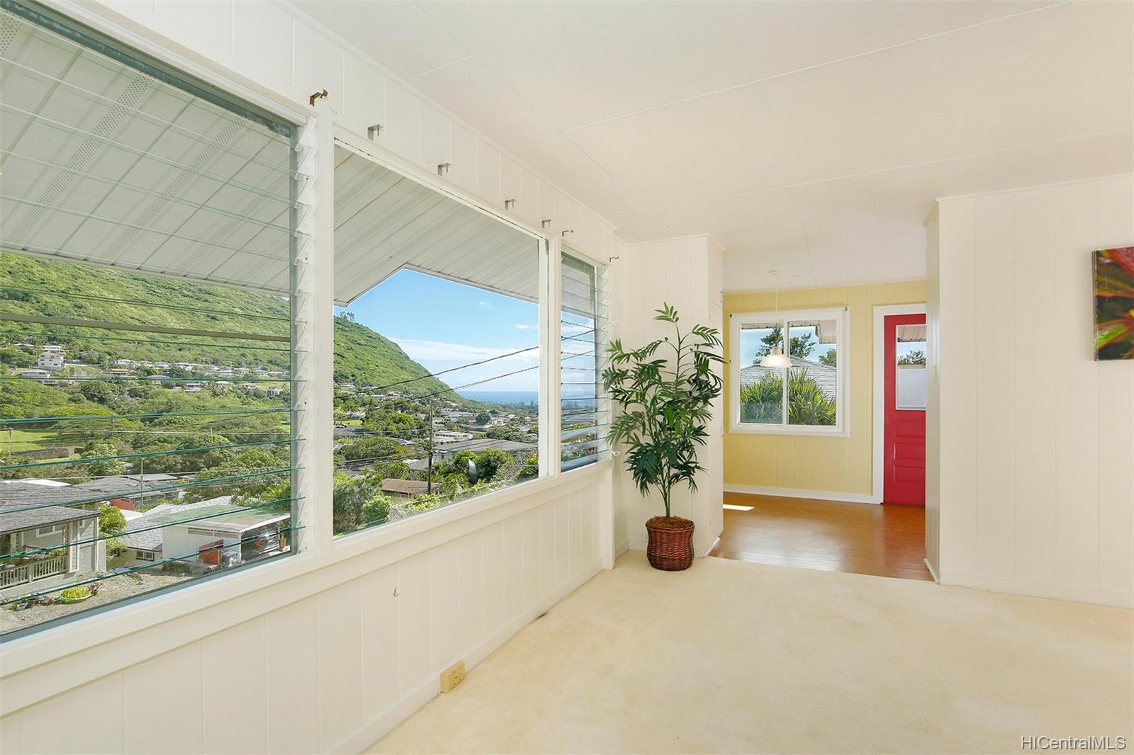 850 Ahuwale Street Honolulu, HI 96821