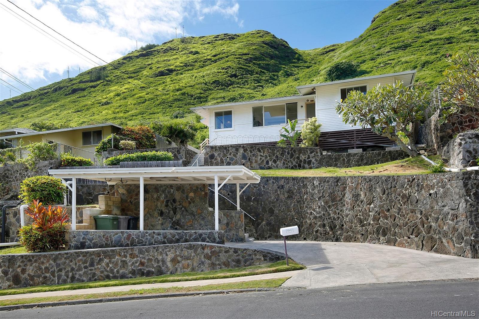 850 Ahuwale Street Honolulu, HI 96821