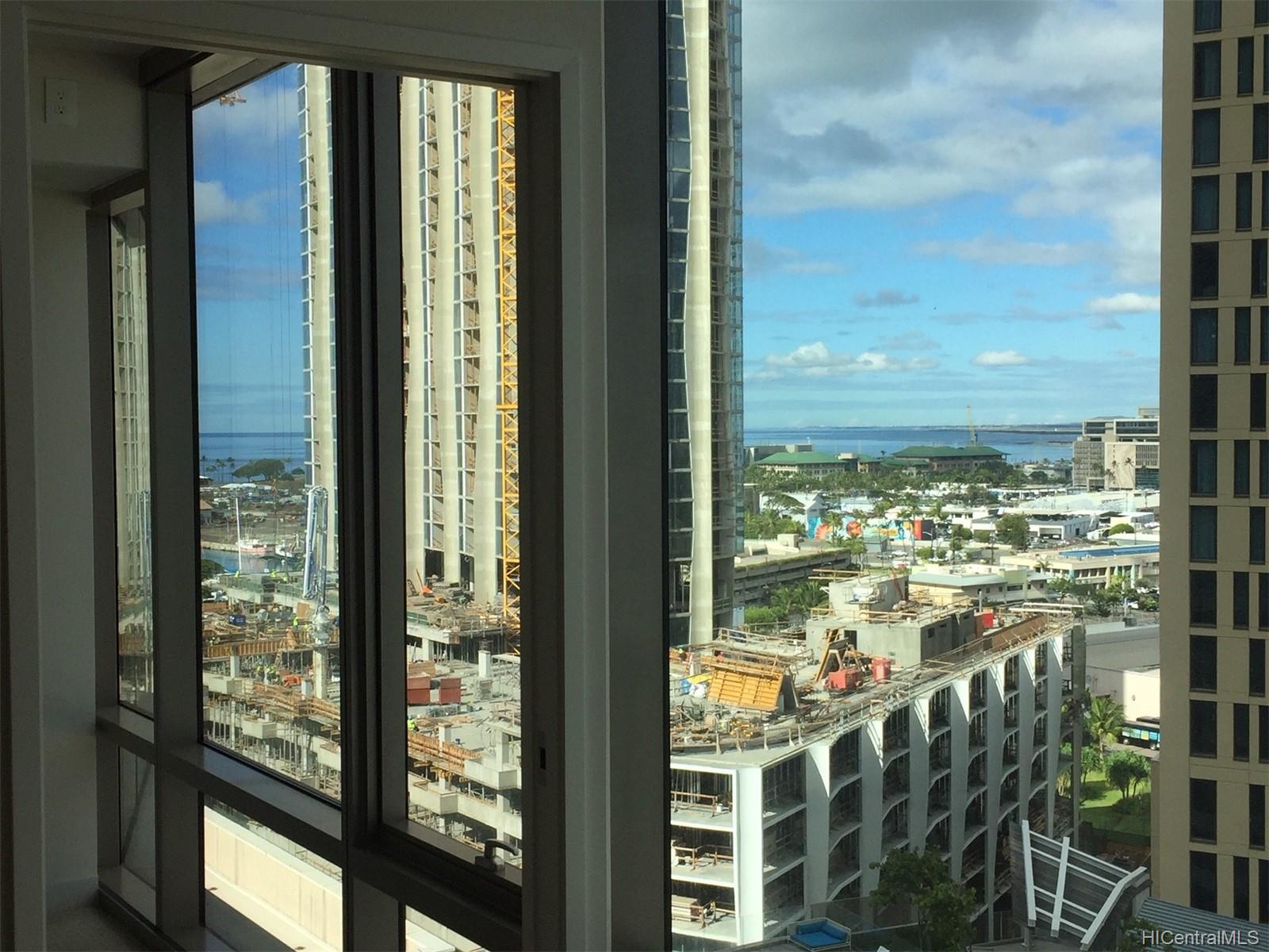 1001 Queen Street #1209, Honolulu, HI 96814