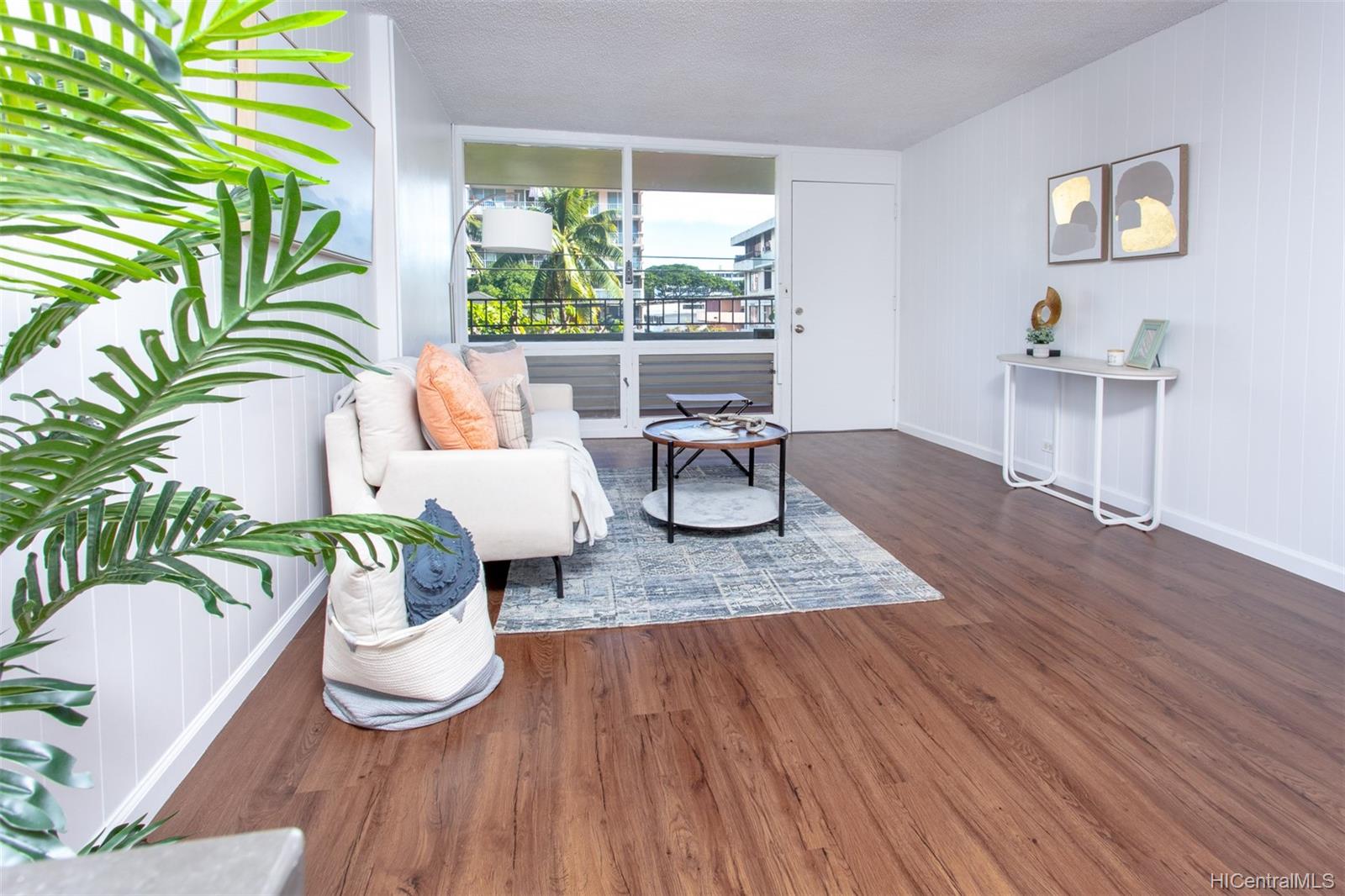 1710 Makiki Street #306, Honolulu, HI 96822