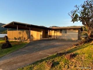 7302 Nuulolo Street Honolulu, HI 96825