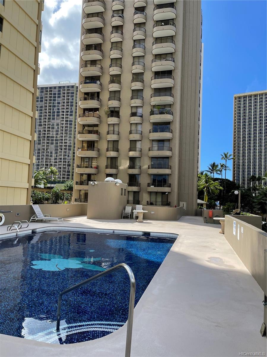 311 Ohua Avenue #703C, Honolulu, HI 96815