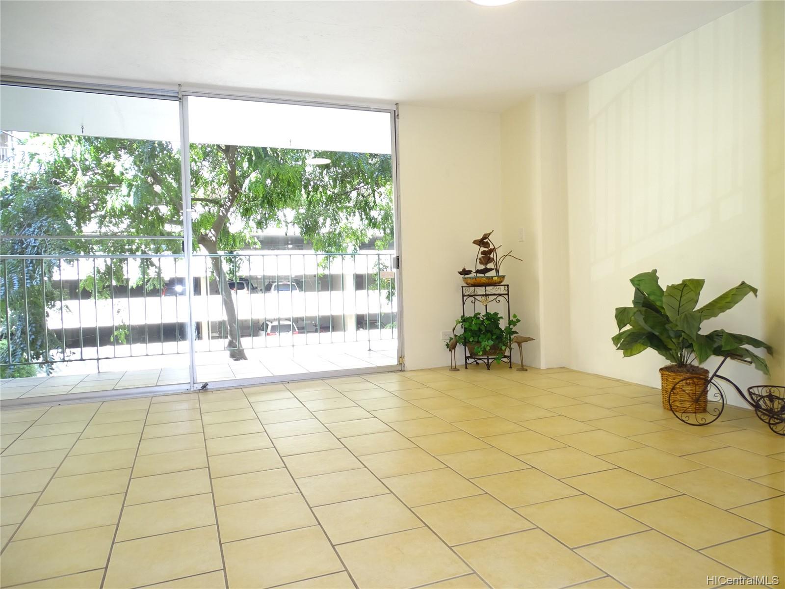 2355 Ala Wai Boulevard #301, Honolulu, HI 96815