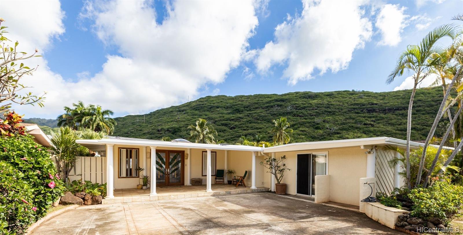 377 Awini Place Honolulu, HI 96825