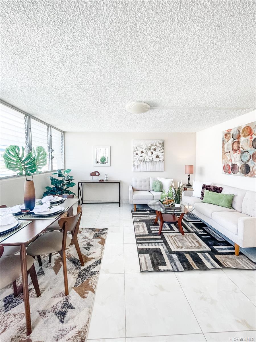 502 Captain Cook Avenue #304, Honolulu, HI 96813