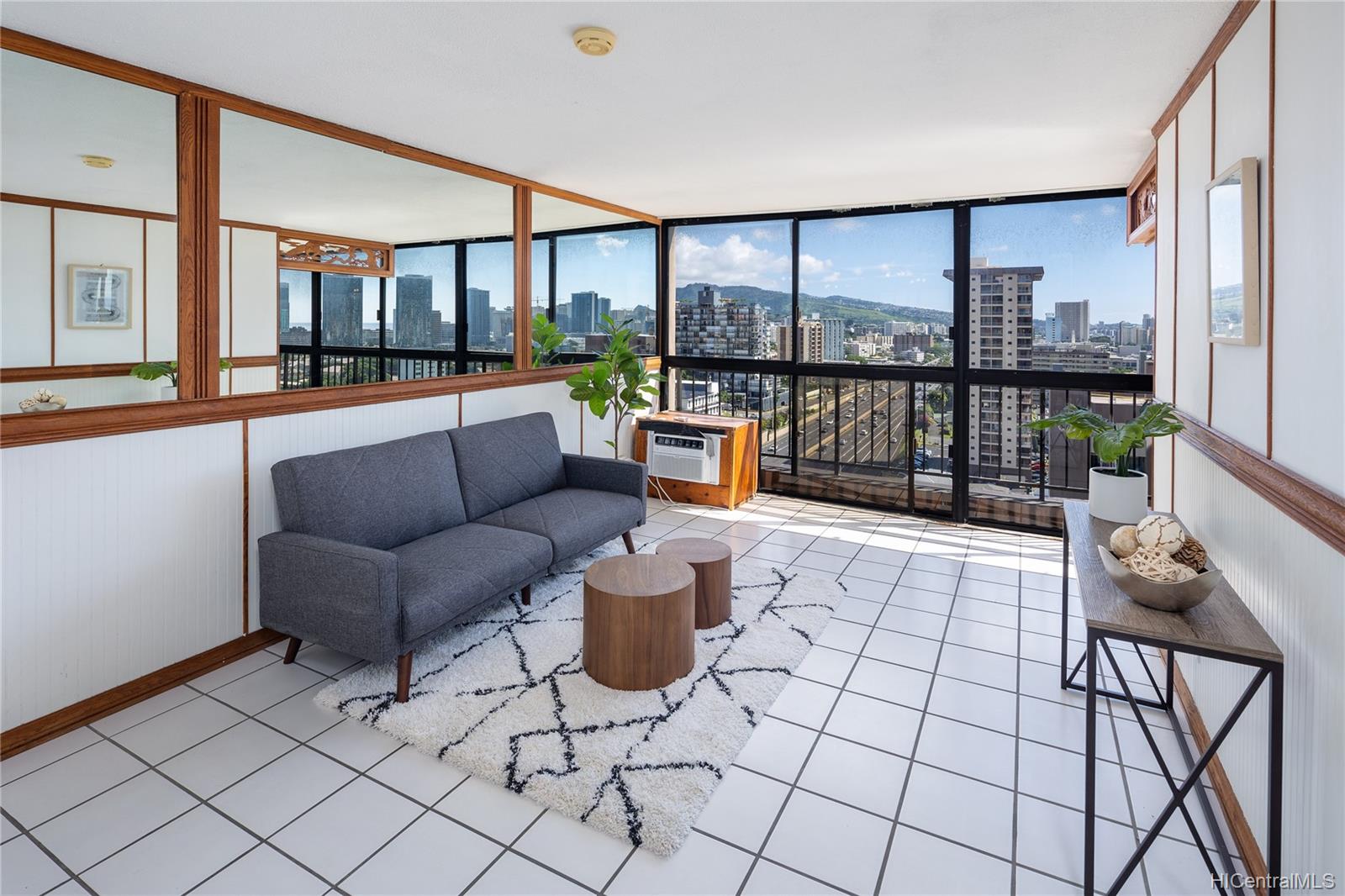 775 Kinalau Place #1609, Honolulu, HI 96813