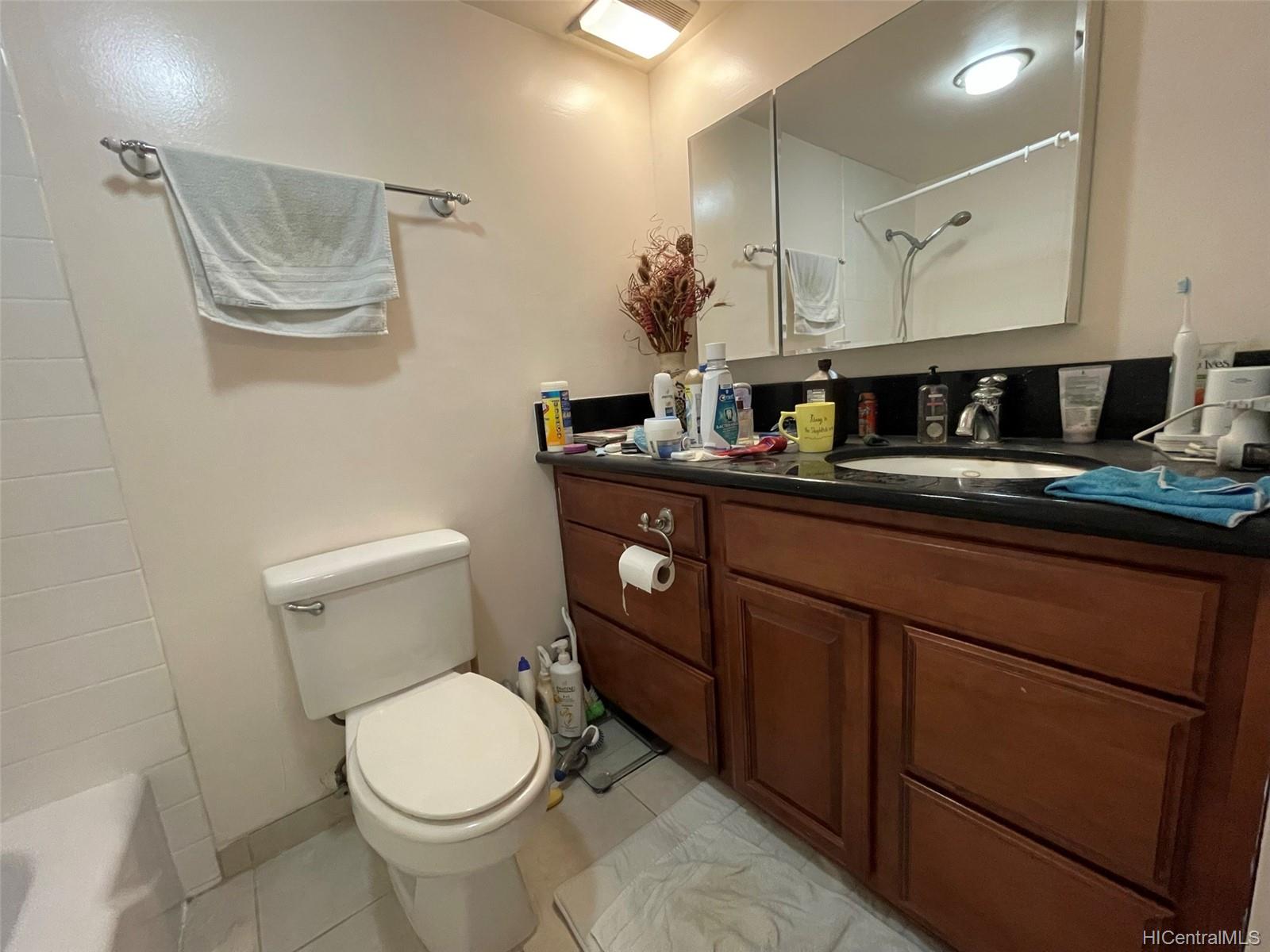 725 Piikoi Street #803, Honolulu, HI 96814