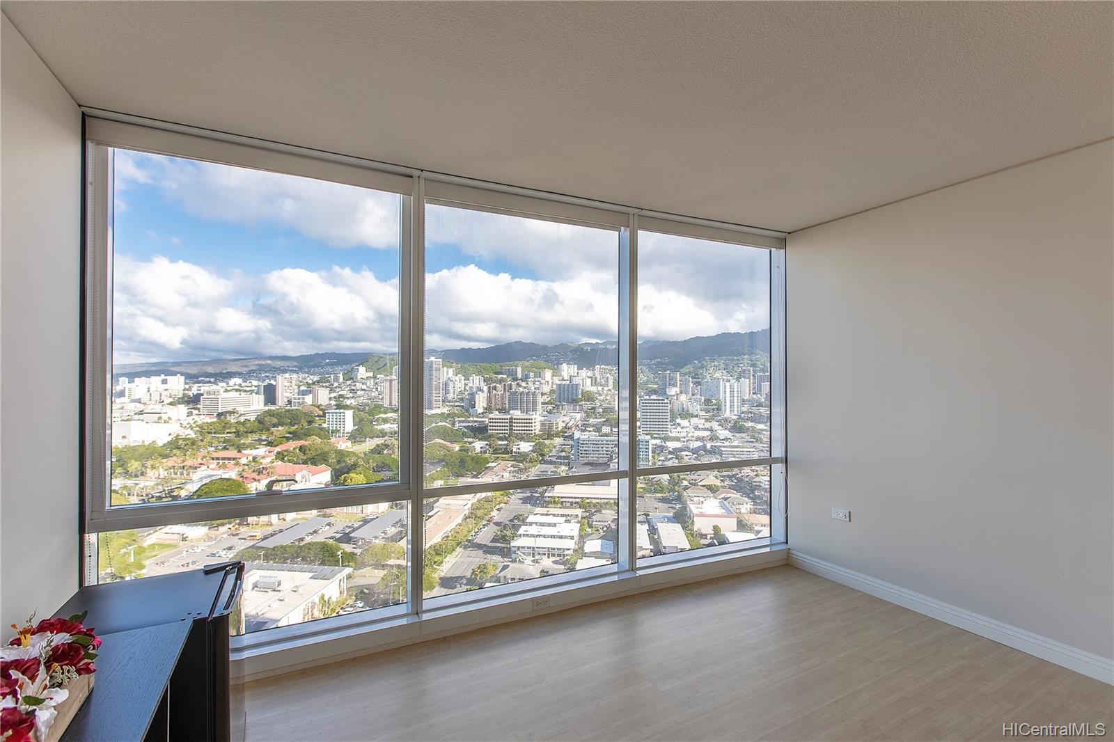 1288 Kapiolani Boulevard #I-3001, Honolulu, HI 96814