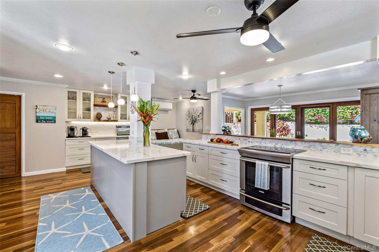 1028 Mokuhano Street Honolulu, HI 96825