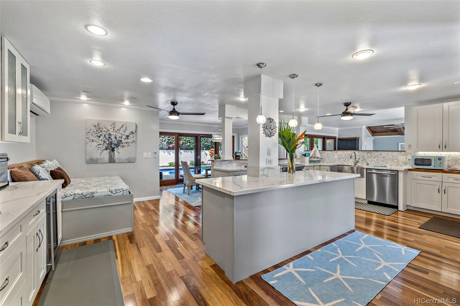 1028 Mokuhano Street Honolulu, HI 96825