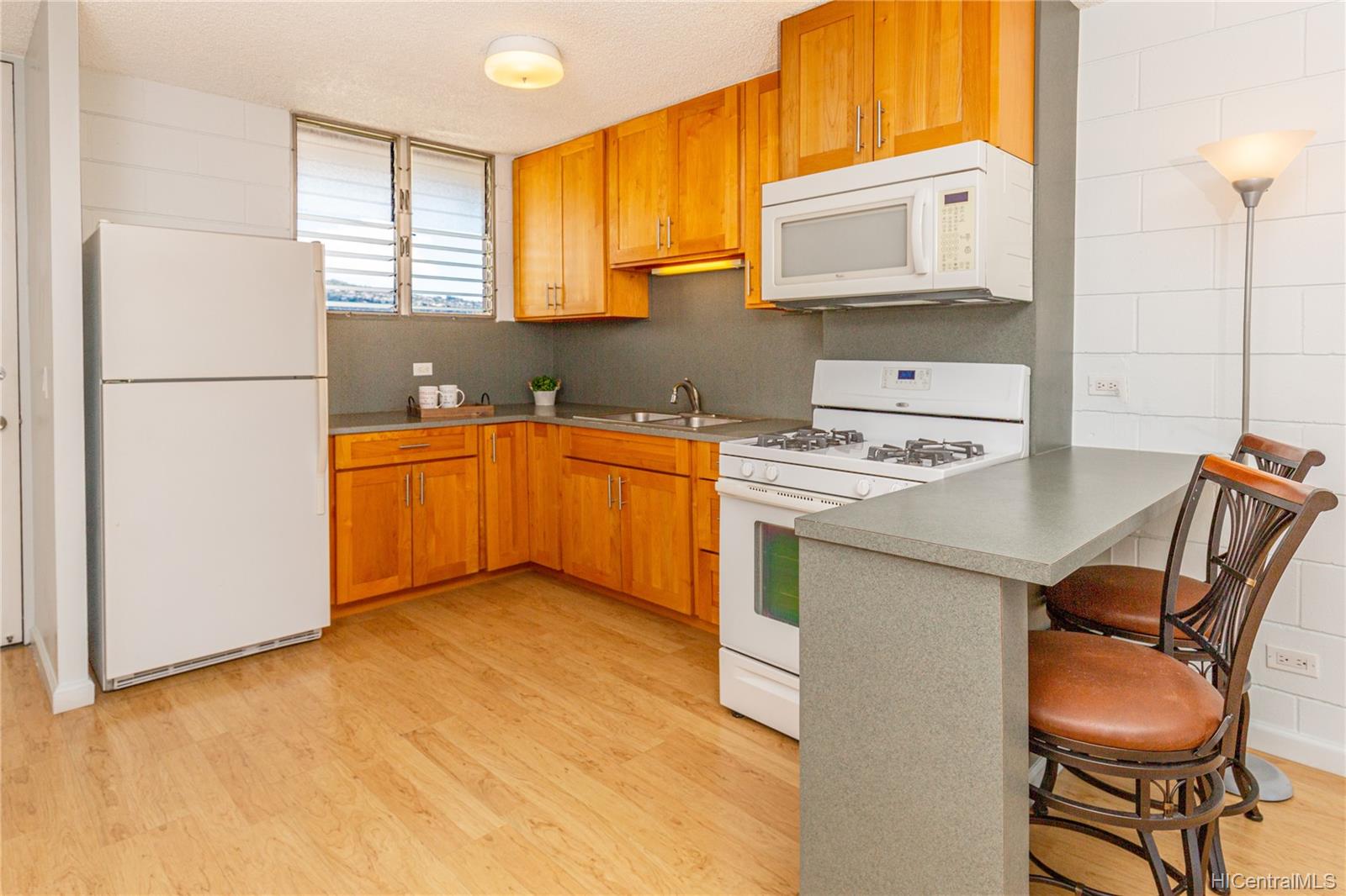 910 Kapahulu Avenue #706, Honolulu, HI 96816