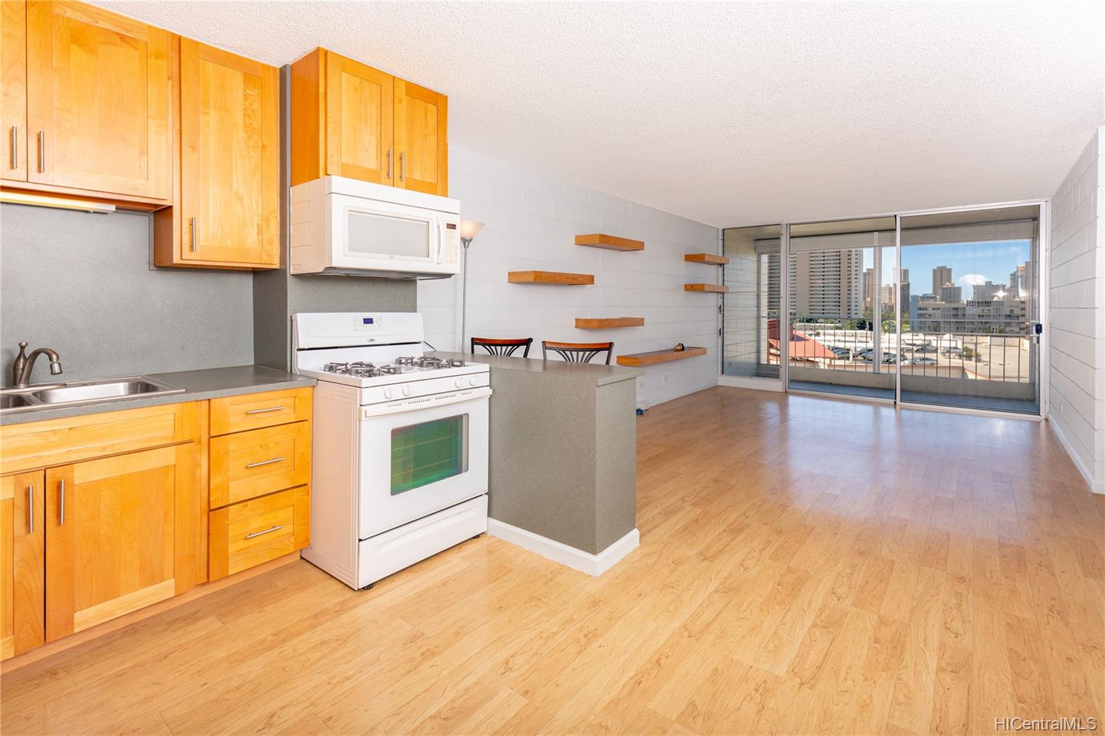 910 Kapahulu Avenue #706, Honolulu, HI 96816