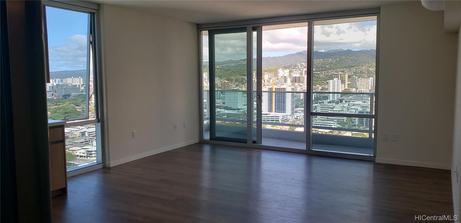 1391 Kapiolani Boulevard #2601, Honolulu, HI 96814