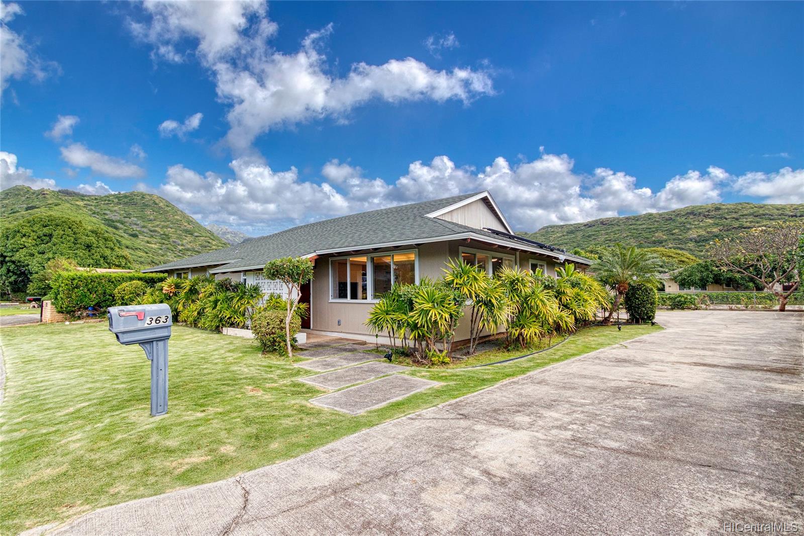 363 Halemaumau Place Honolulu, HI 96821