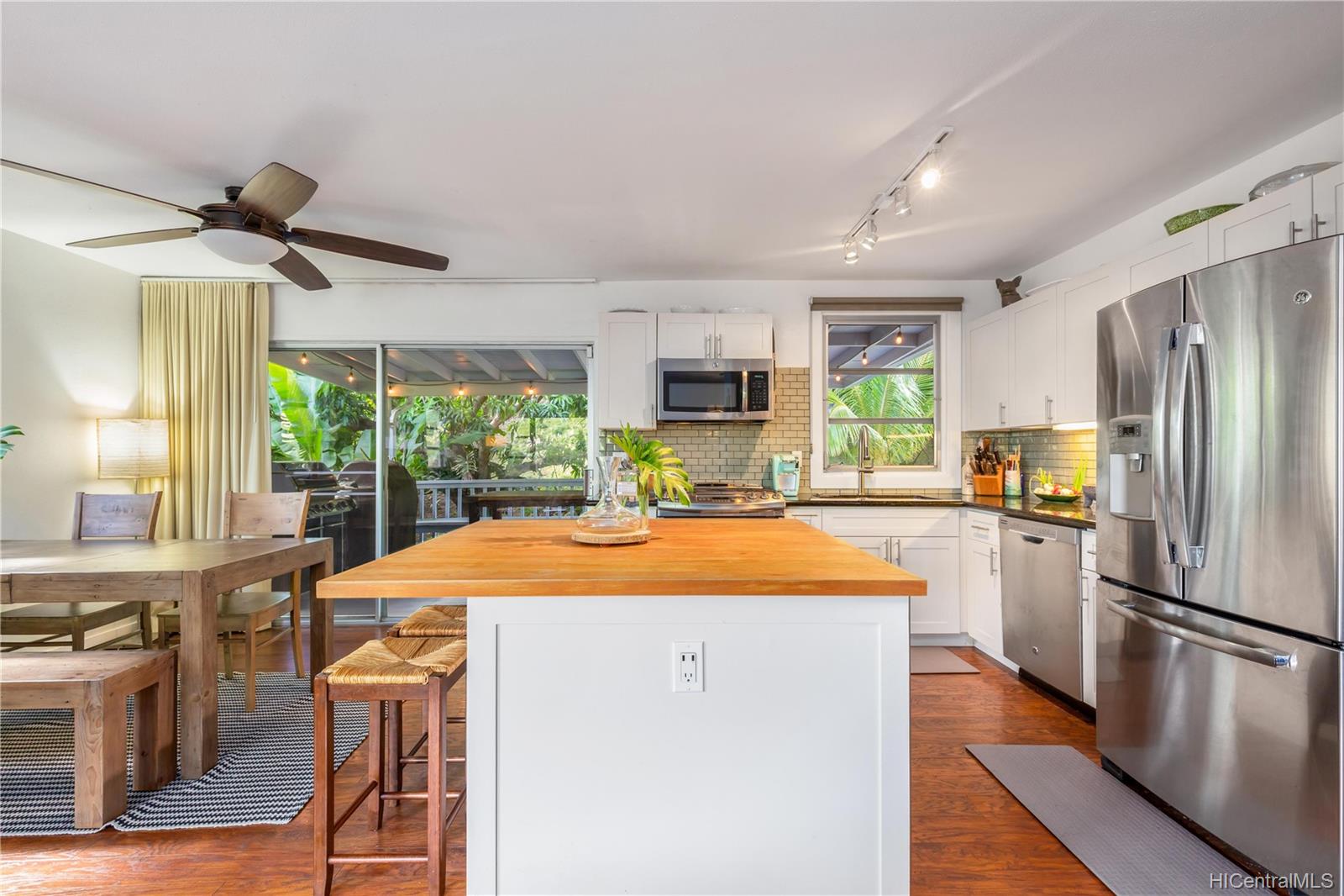 730 Ainapo Street Honolulu, HI 96825