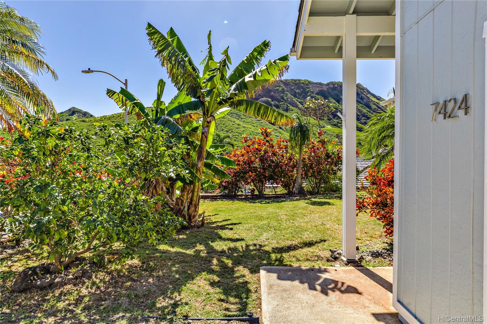 7424 Ainanani Place Honolulu, HI 96825